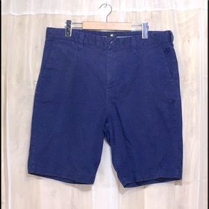 DC men’s straight short size 34
